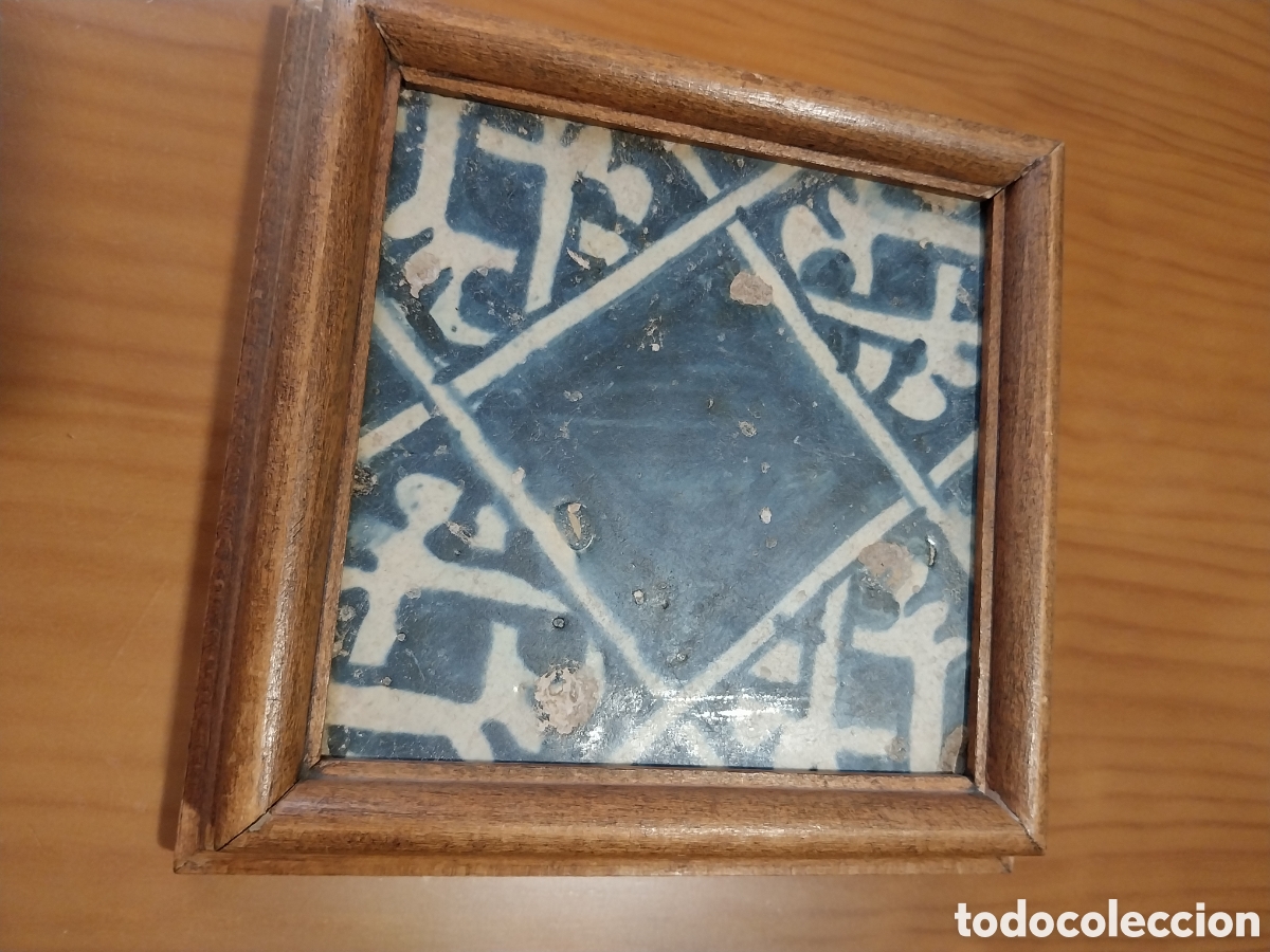 Antig&uuml;edades: Azulejo s.XV. Manises. - Foto 1