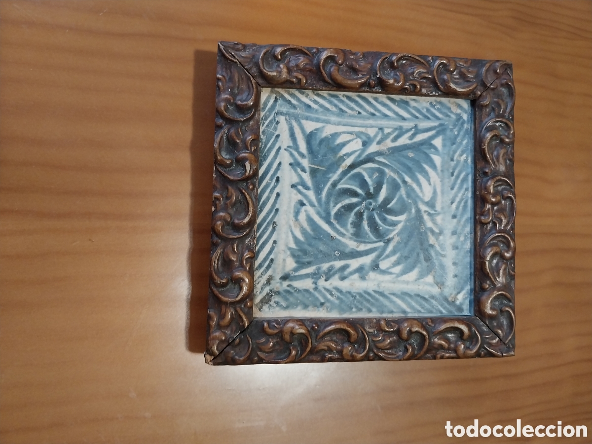 Antig&uuml;edades: Azulejo gotico. Manises sXV - Foto 1