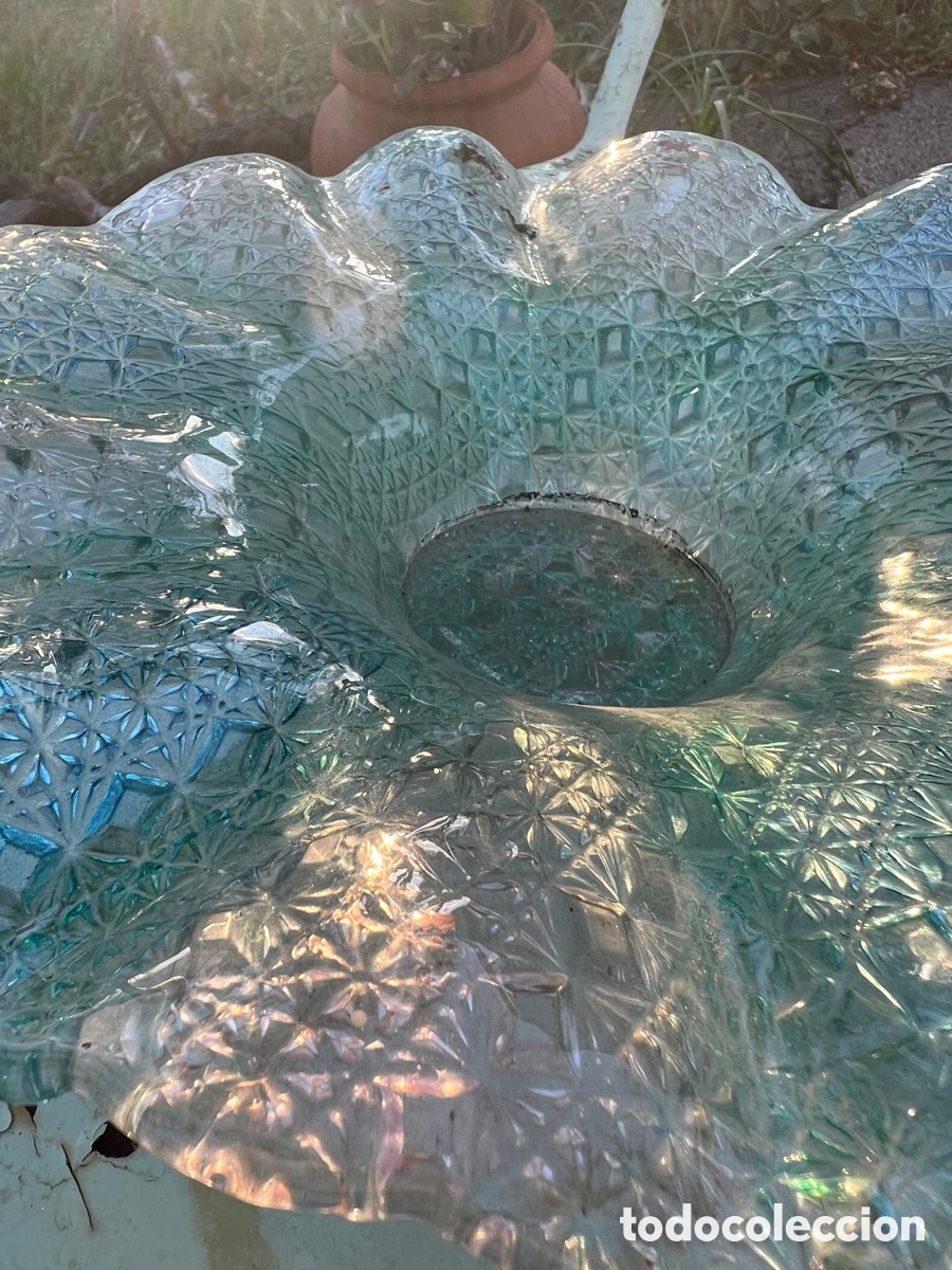Antig&uuml;edades: Centro de mesa. Cristal tornasolado. - Foto 2