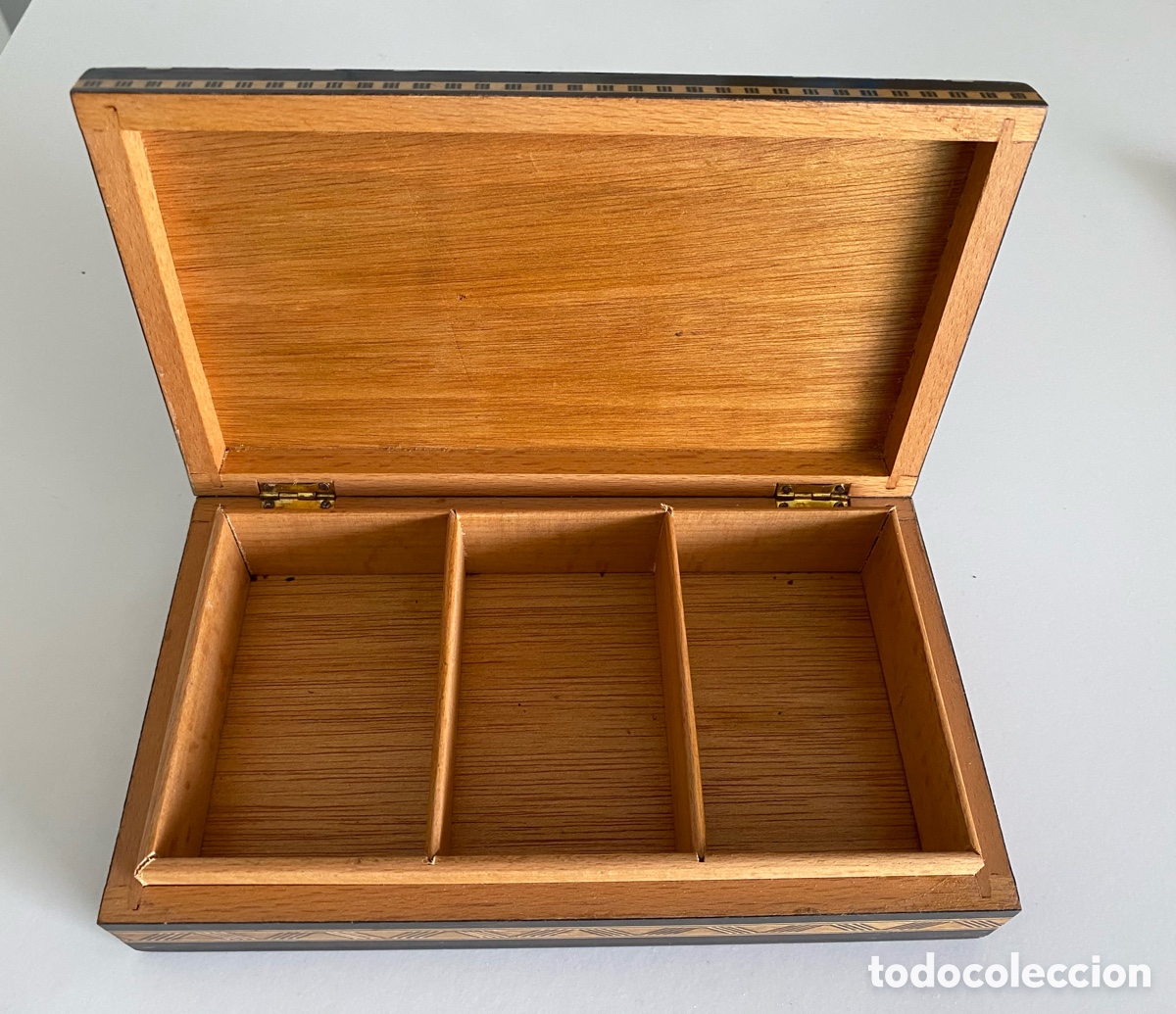 Antig&uuml;edades: Caja de taracea 20x11x4 cm - Foto 3