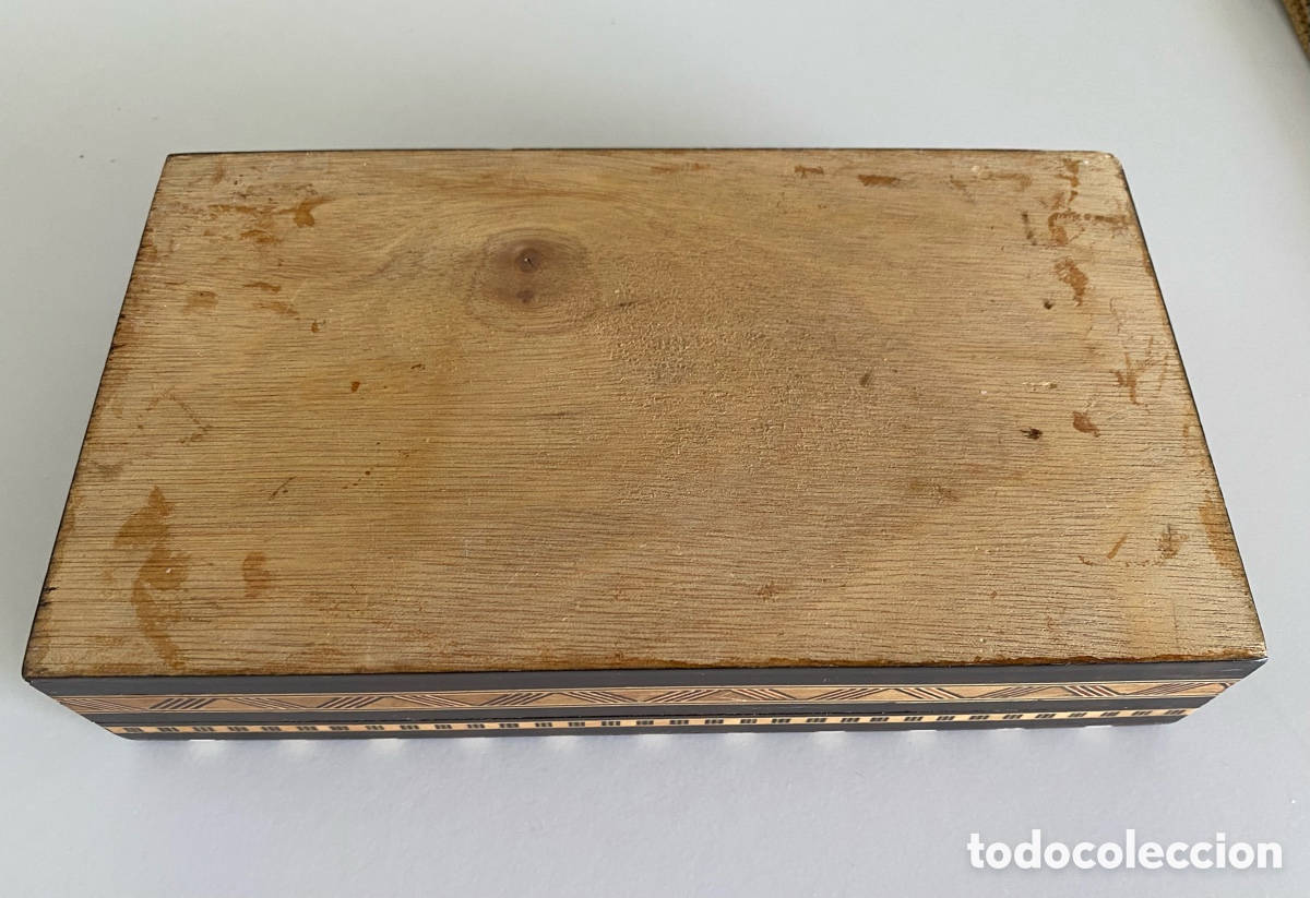 Antig&uuml;edades: Caja de taracea 20x11x4 cm - Foto 4