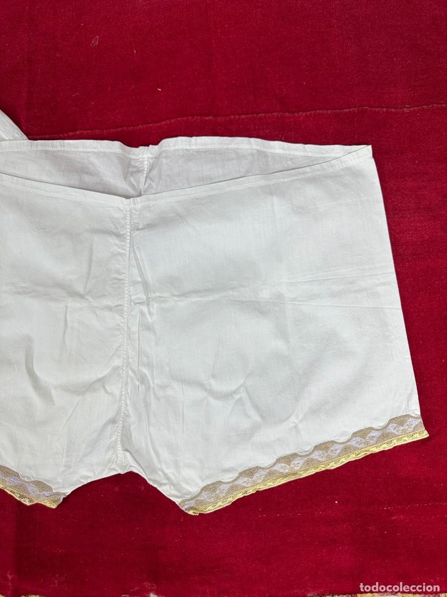 Antig&uuml;edades: Antiguo lote de camis&oacute;n y bragas - Foto 2