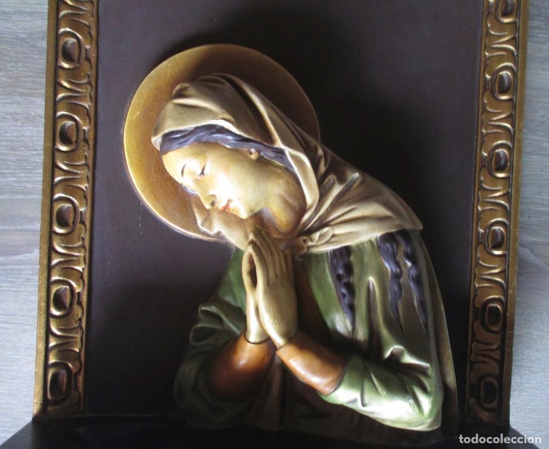 Antig&uuml;edades: RETABLO RELIEVE - VIRGEN REZANDO - Foto 5