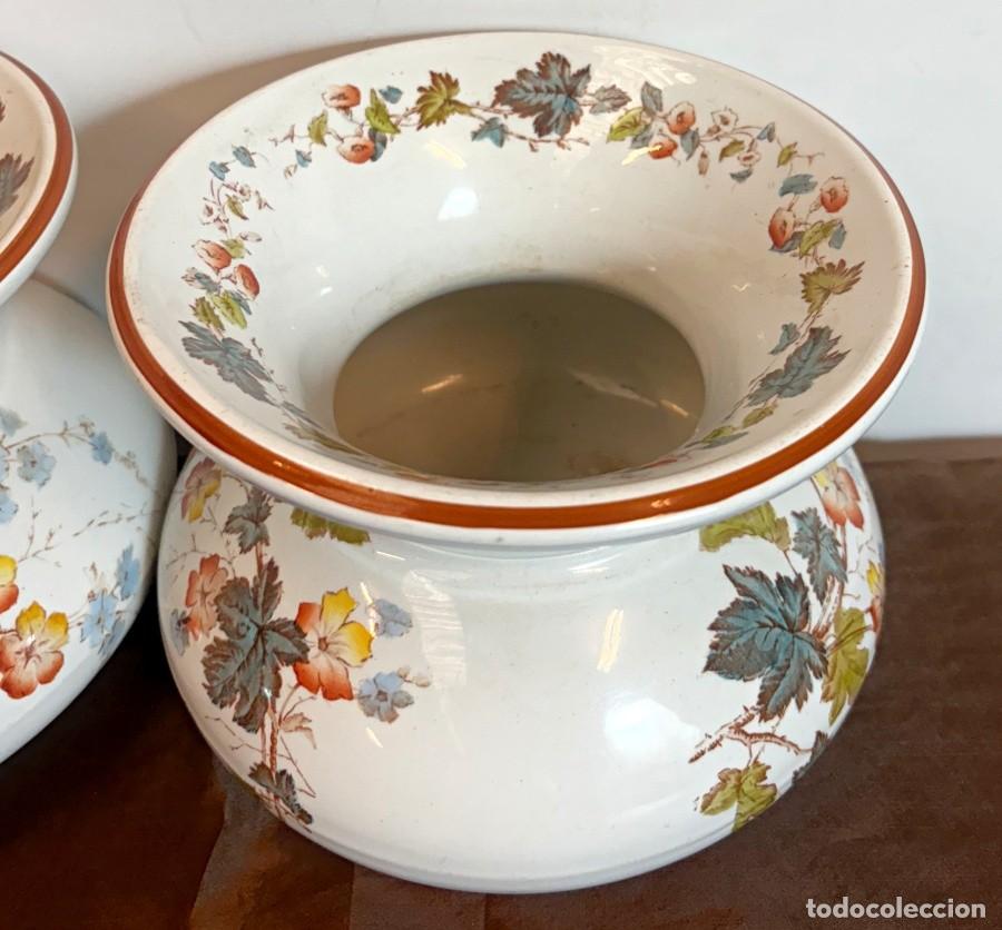 Antig&uuml;edades: Escupideras de Porcelana - Foto 2