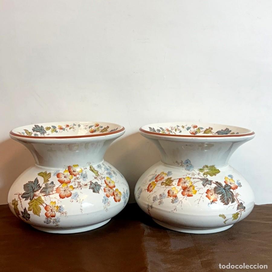 Antig&uuml;edades: Escupideras de Porcelana - Foto 1