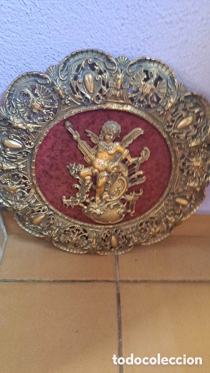Antig&uuml;edades: Plato decorativo de bronce - Foto 1