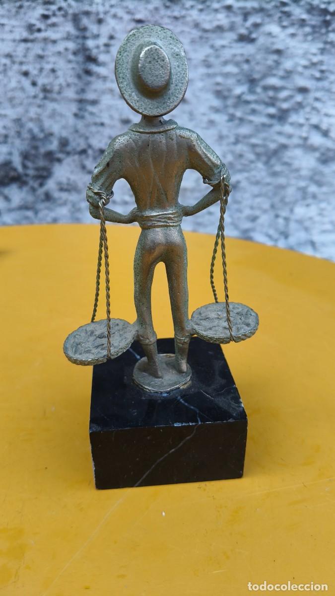 Antig&uuml;edades: Sculpture bronze el cenacheros de Malaga - Foto 3