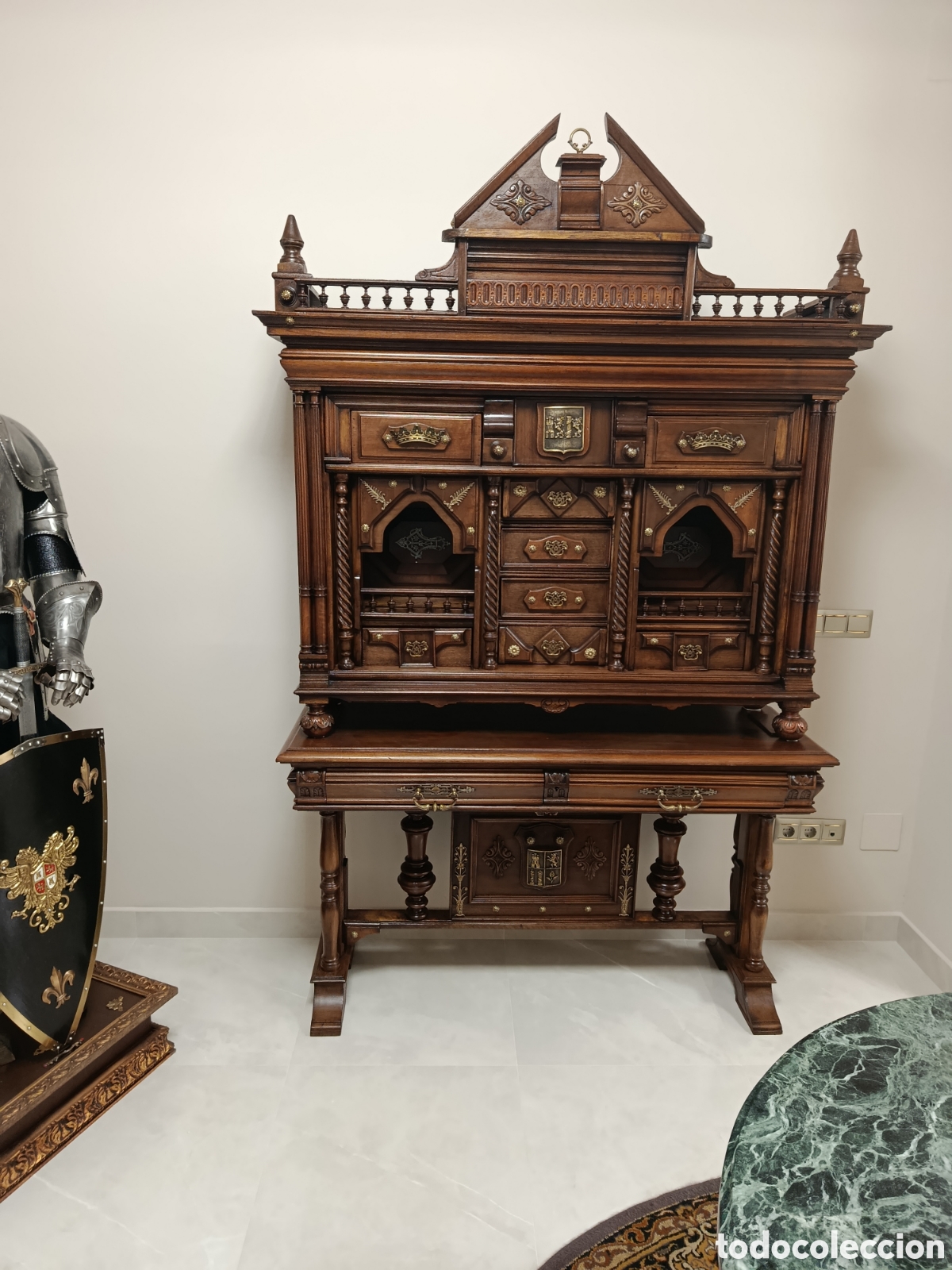 Antig&uuml;edades: Bargue&ntilde;o de madera noble - Foto 2