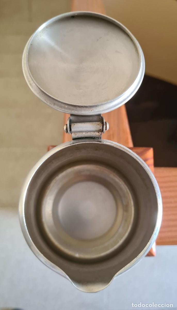 Antig&uuml;edades: Lechera de acero inoxidable con tapa - Foto 2