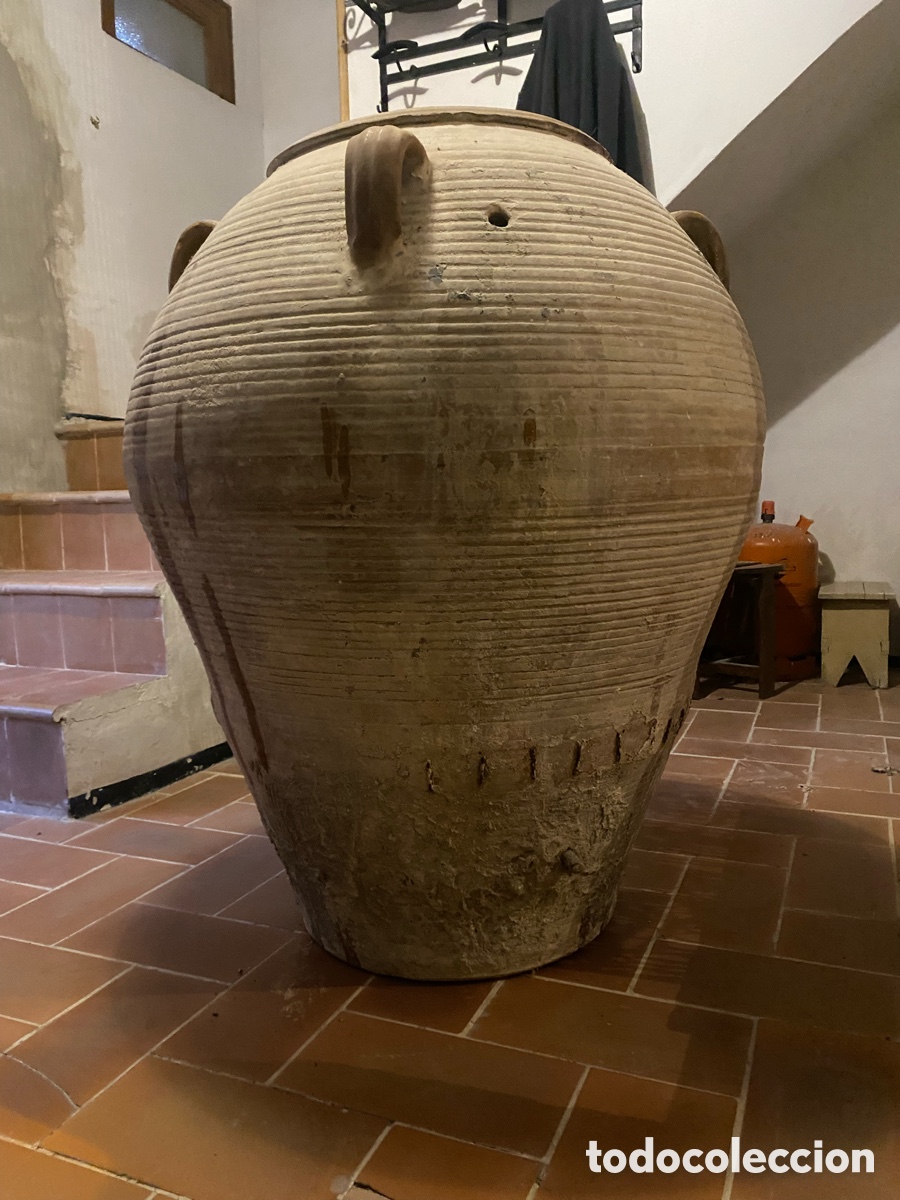 Antig&uuml;edades: Tinaja antigua con relieves horizontales - Foto 2