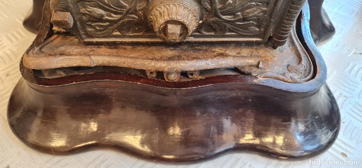 Antig&uuml;edades: Estufa La Radiante de Arthur Martin - Foto 8
