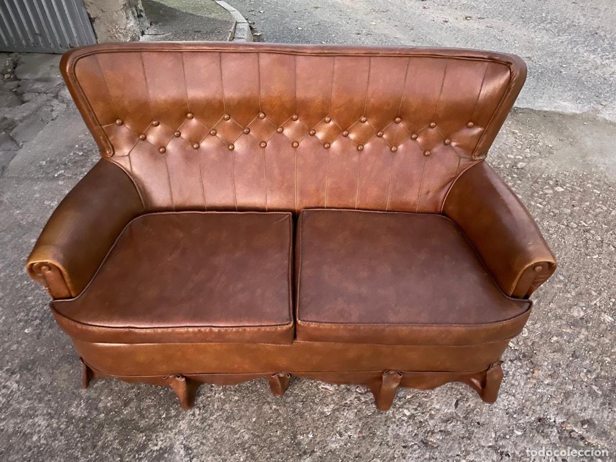 Antig&uuml;edades: Conjunto de sof&aacute; y sillones de sky - Foto 2
