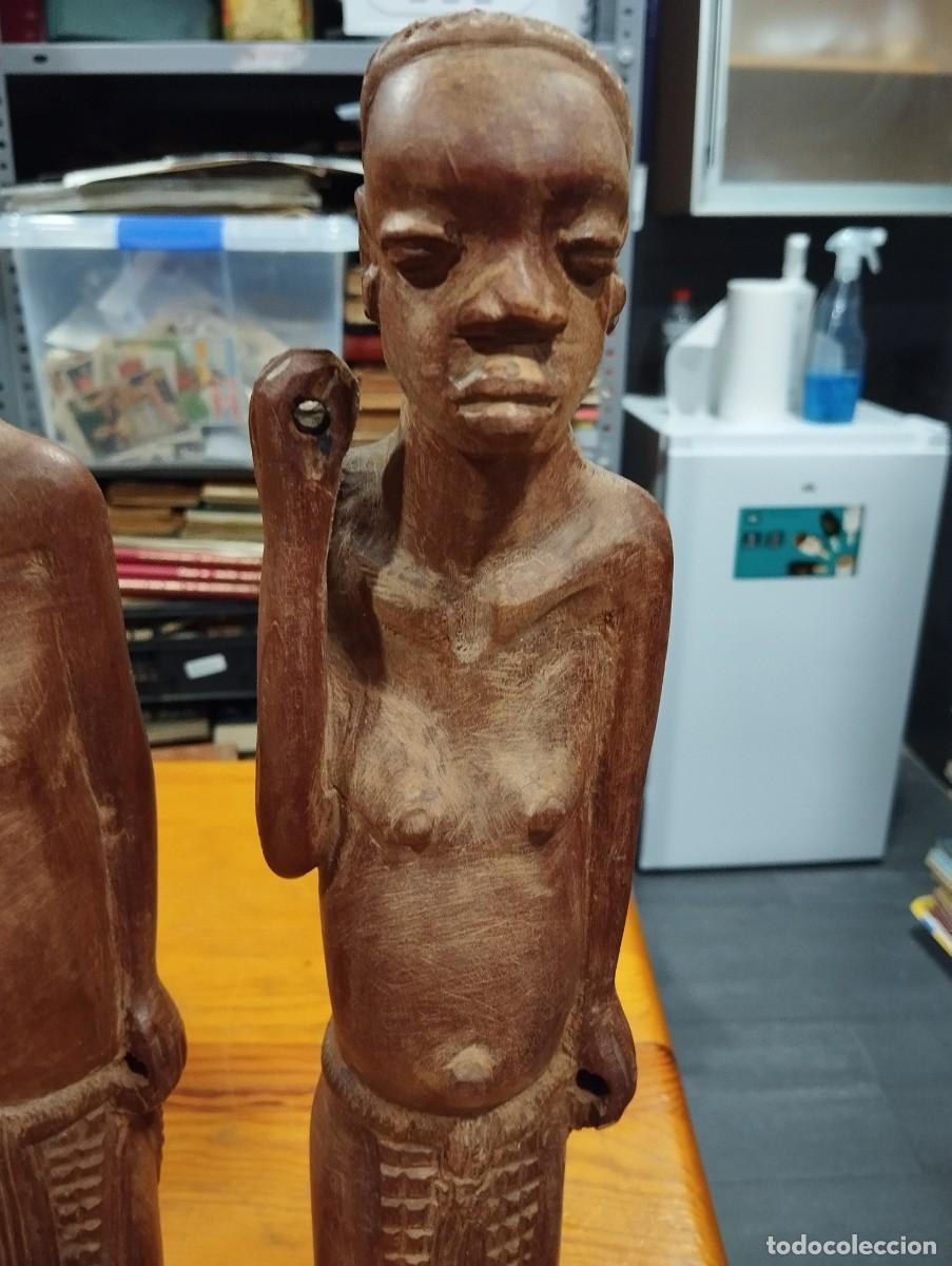 Antig&uuml;edades: DOS (2) ESCULTURAS AFRICANAS DE MADERA. - Foto 2