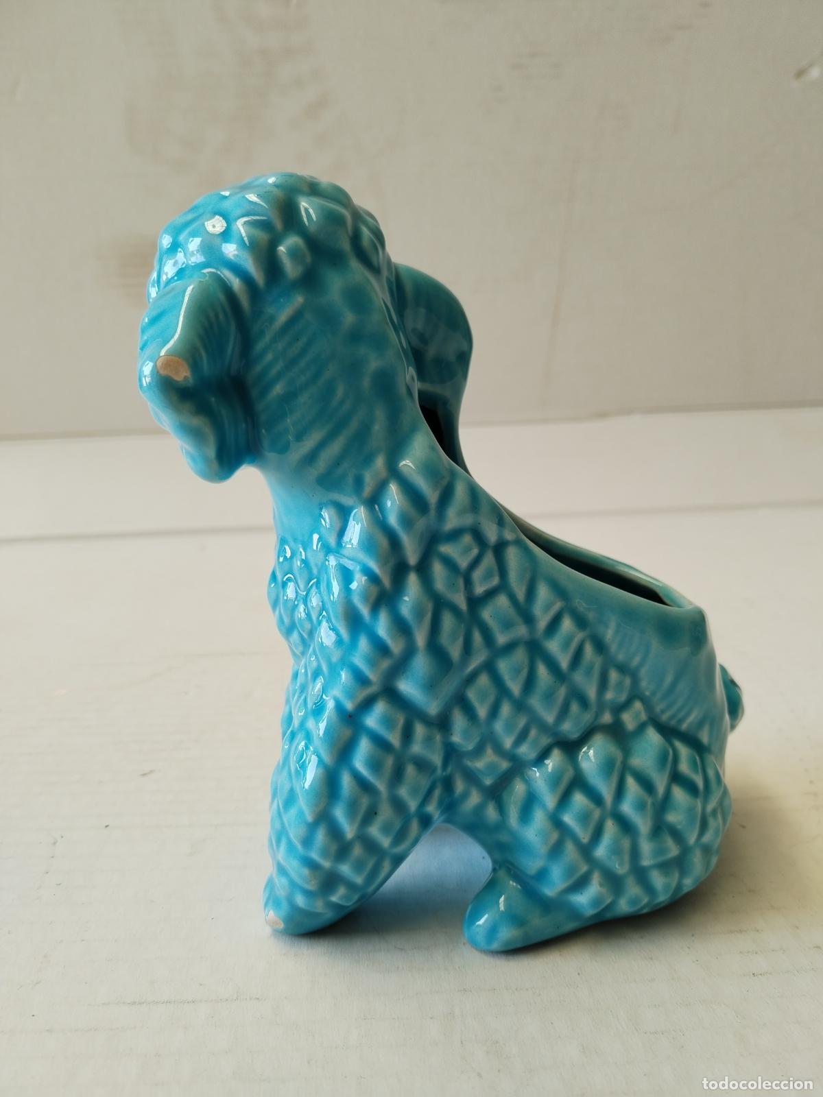 Antig&uuml;edades: macerta perro caniche azul - Foto 2