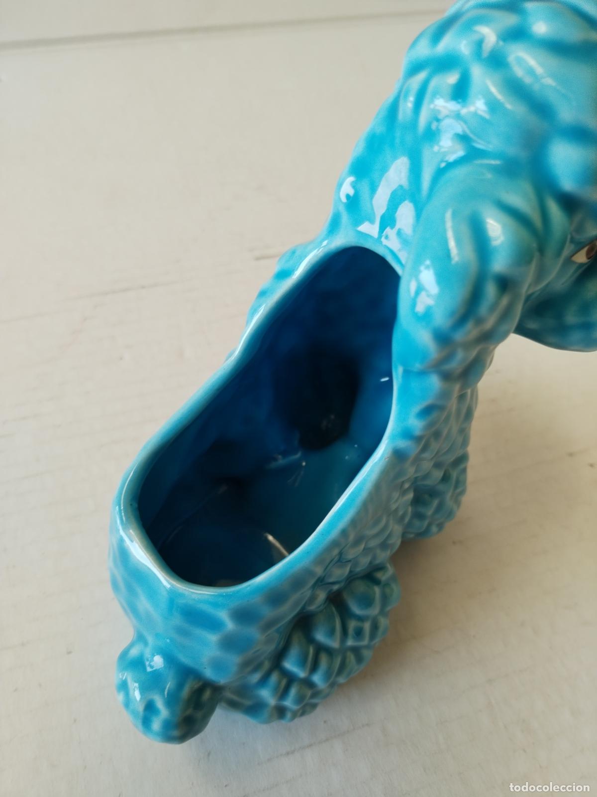 Antig&uuml;edades: macerta perro caniche azul - Foto 6