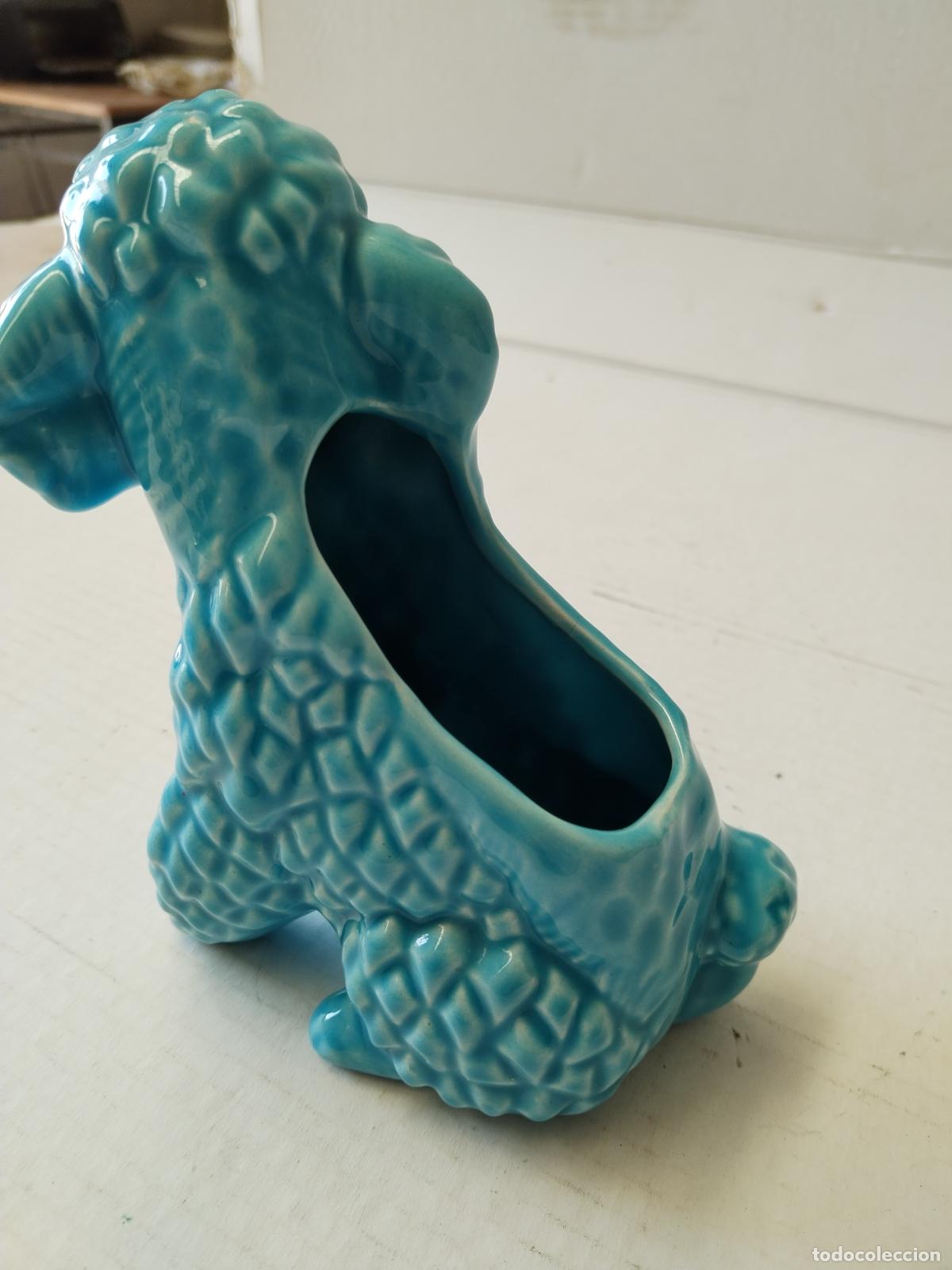 Antig&uuml;edades: macerta perro caniche azul - Foto 8