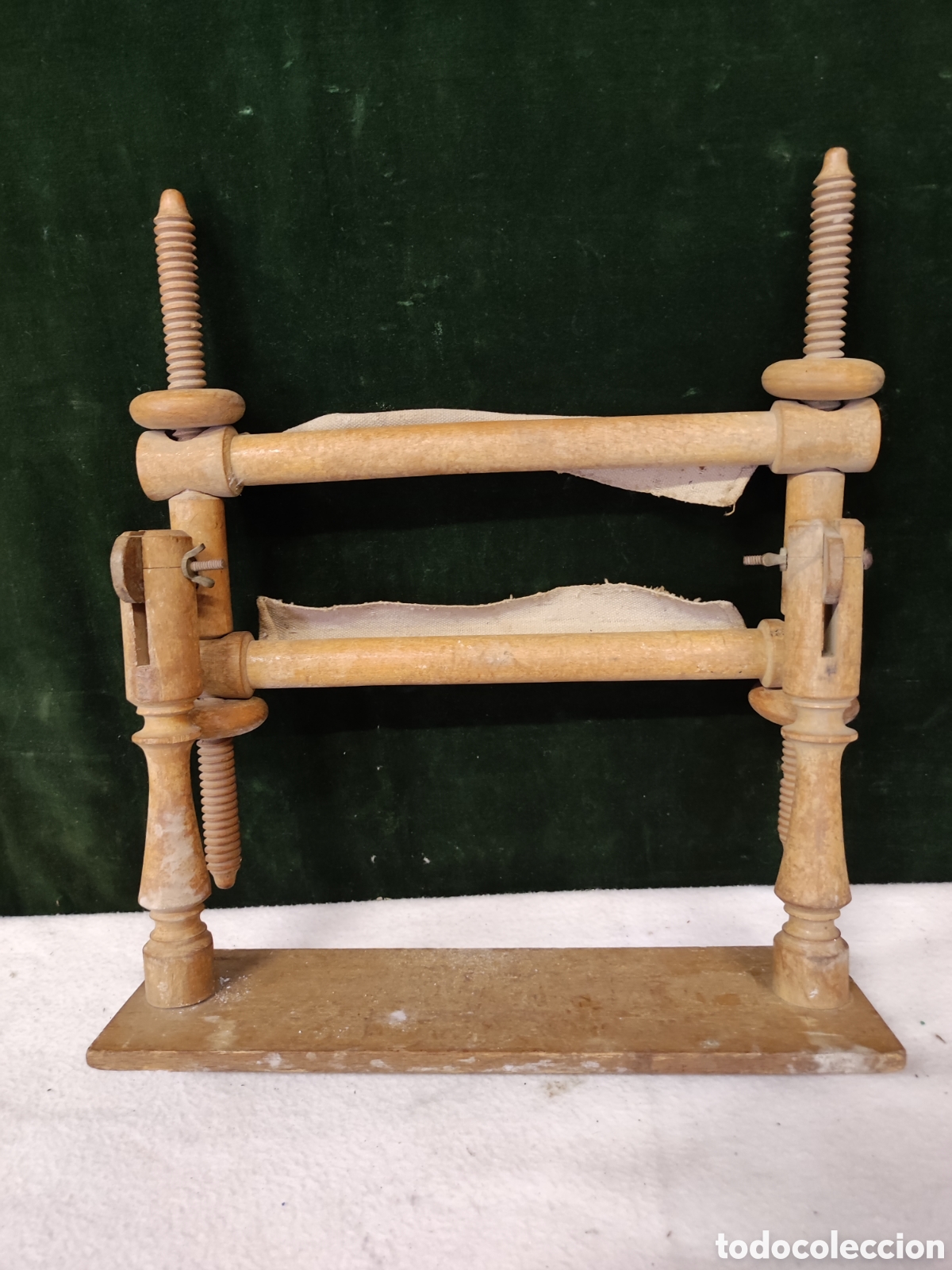 Antig&uuml;edades: Husillo de madera para bordar - Foto 4