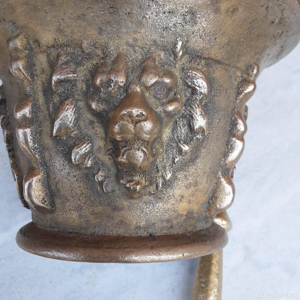 Antig&uuml;edades: Mortero de bronce con escudo de Barcelona - Foto 4