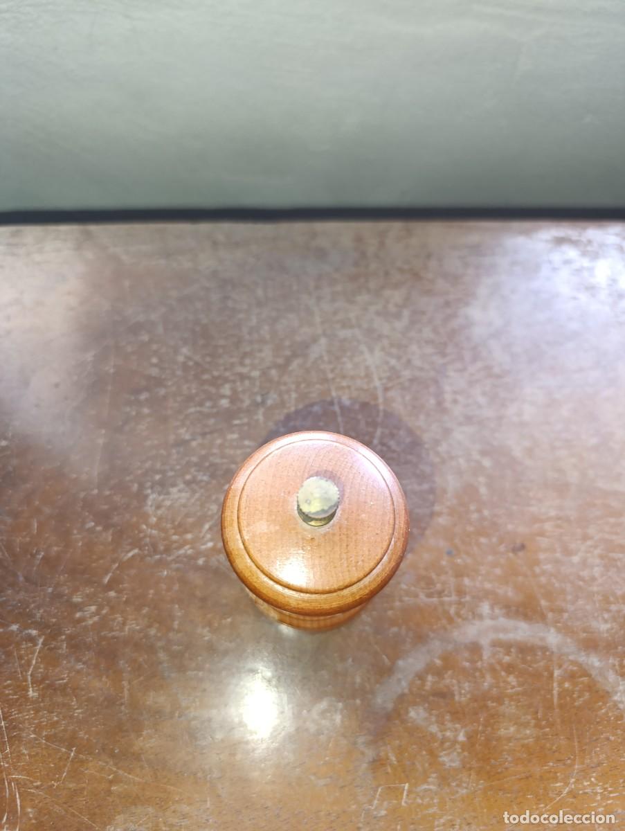 Antig&uuml;edades: Practico pimentero de madera, made in Italy - Foto 3