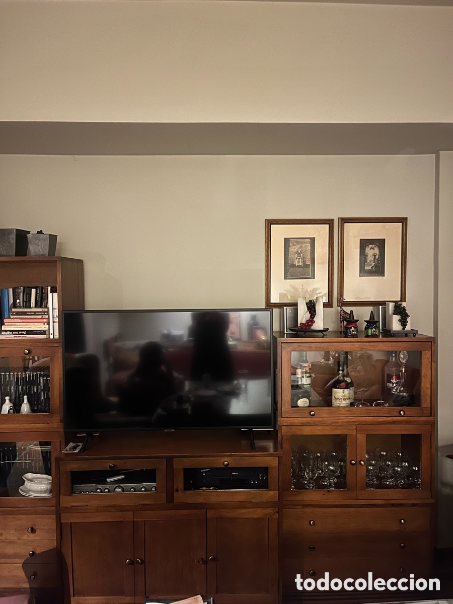 Antig&uuml;edades: Mueble TV en madera con puertas de cristal - Foto 2