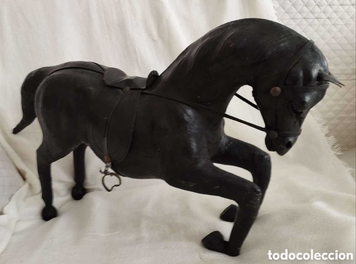 Antig&uuml;edades: Excelente Caballo Cuero Repujado. - Foto 4