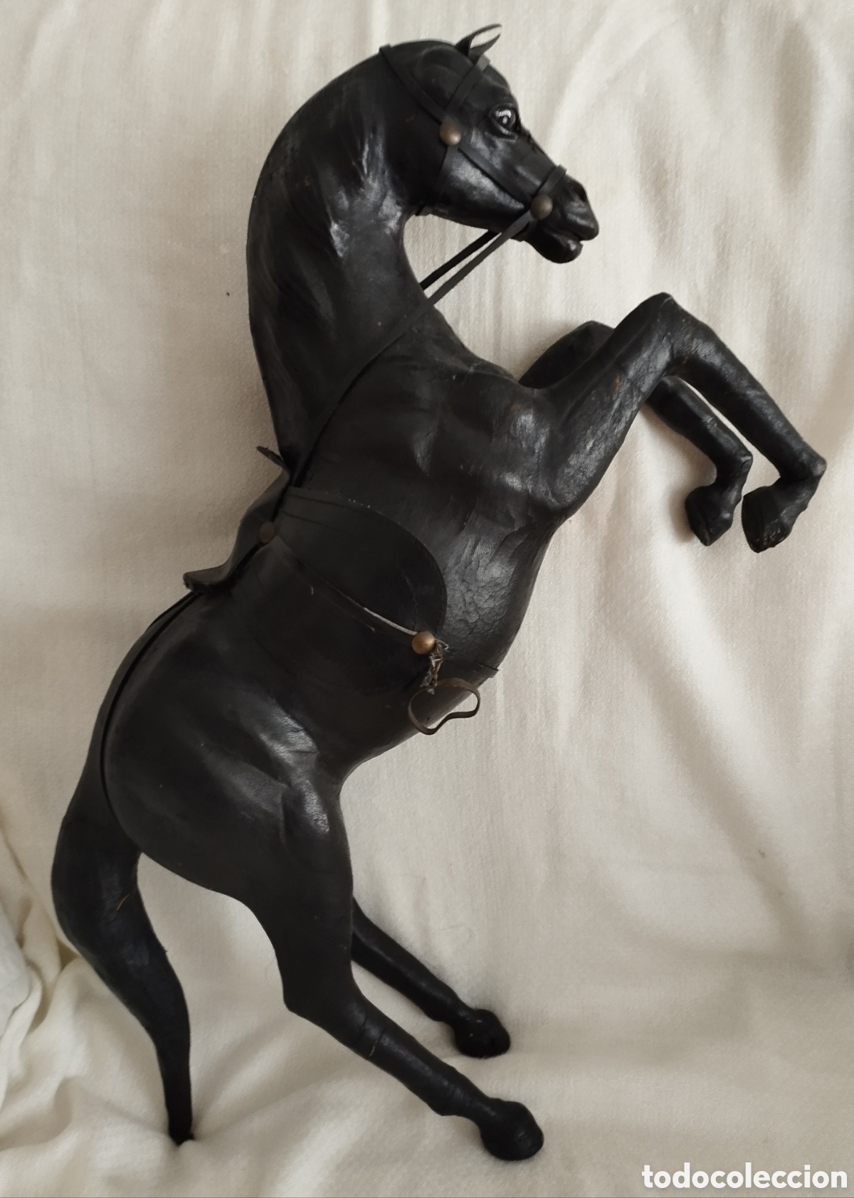 Antig&uuml;edades: Excelente Caballo Cuero Repujado. - Foto 5