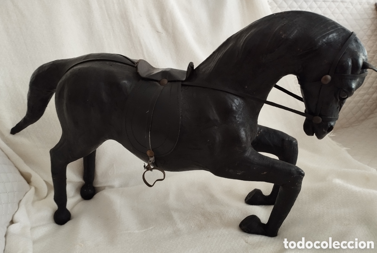 Antig&uuml;edades: Excelente Caballo Cuero Repujado. - Foto 6