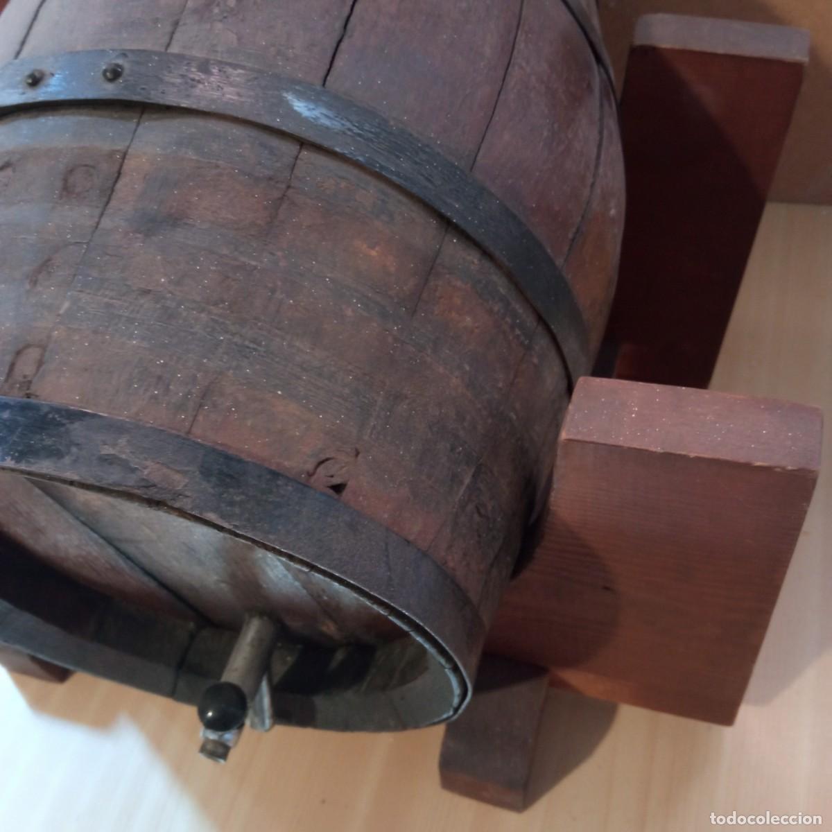 Antig&uuml;edades: Barril de vino de madera sobremesa - Foto 3