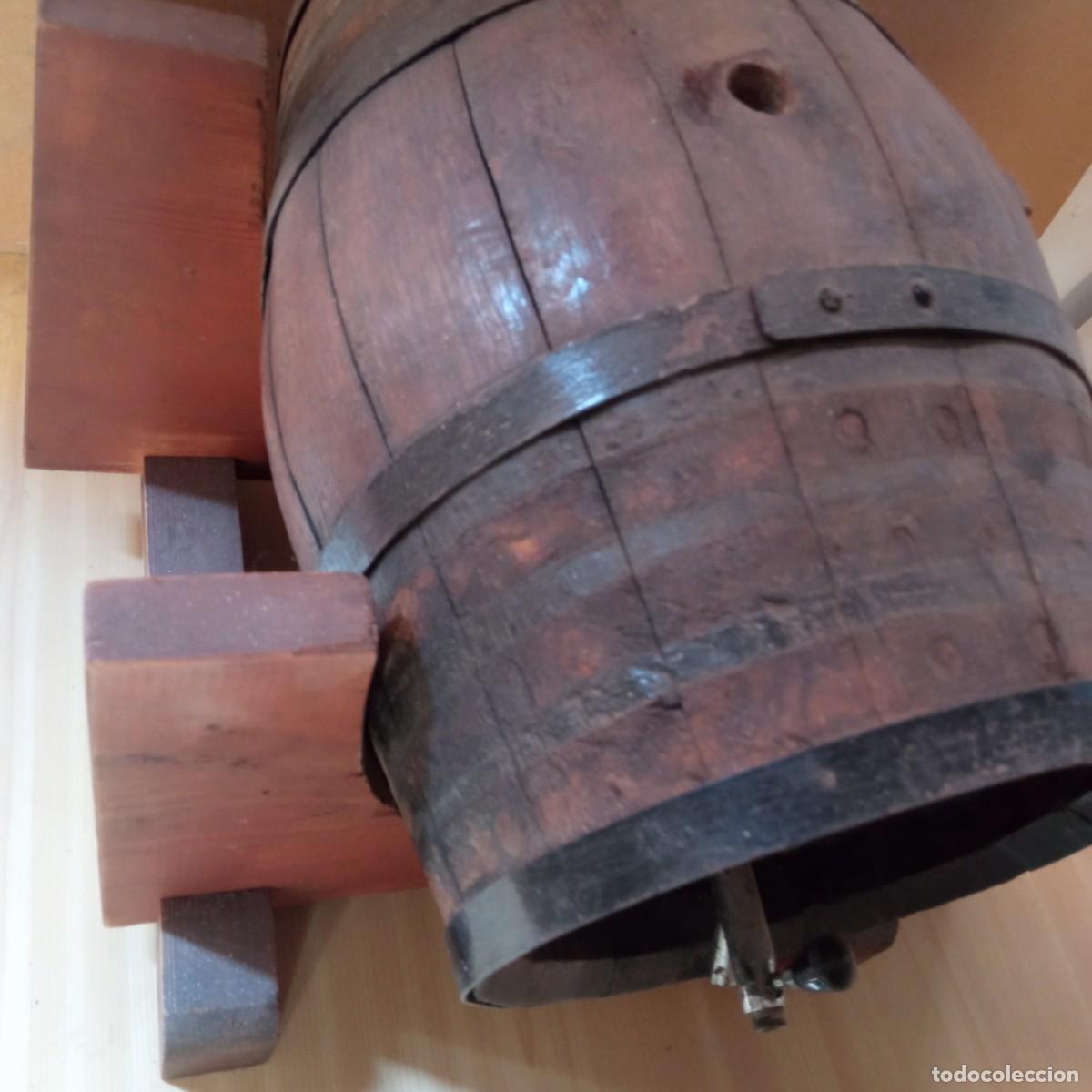 Antig&uuml;edades: Barril de vino de madera sobremesa - Foto 4