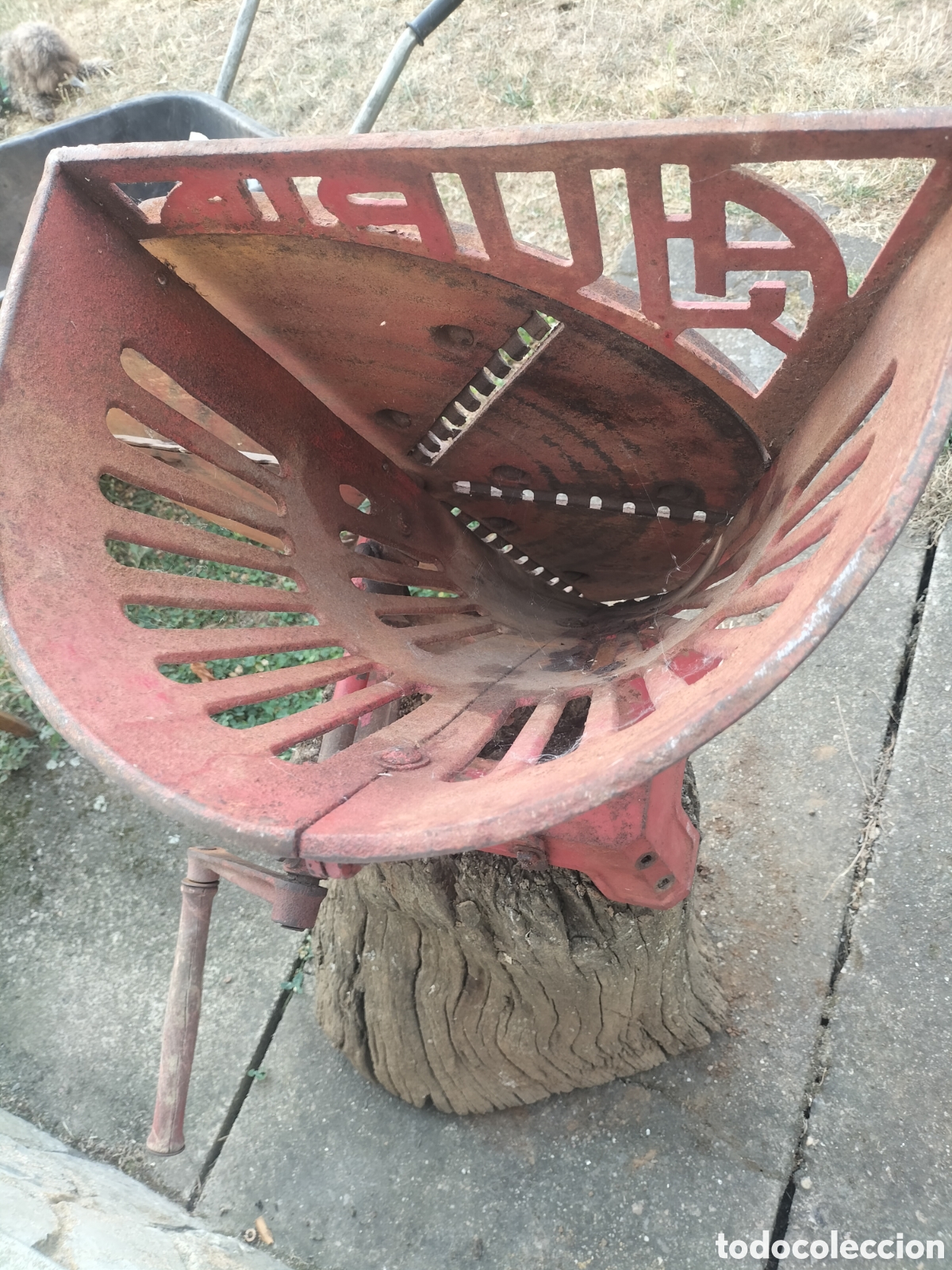 Antig&uuml;edades: Antigua picadora de remolacha - Foto 8