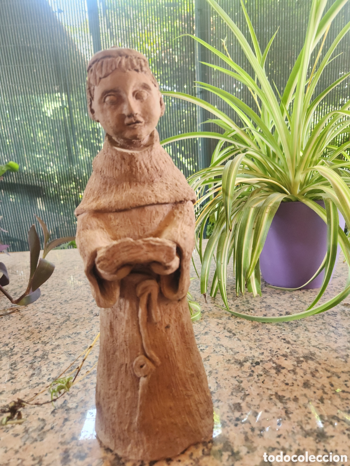 Antig&uuml;edades: Monje hecho de terracota - Foto 1
