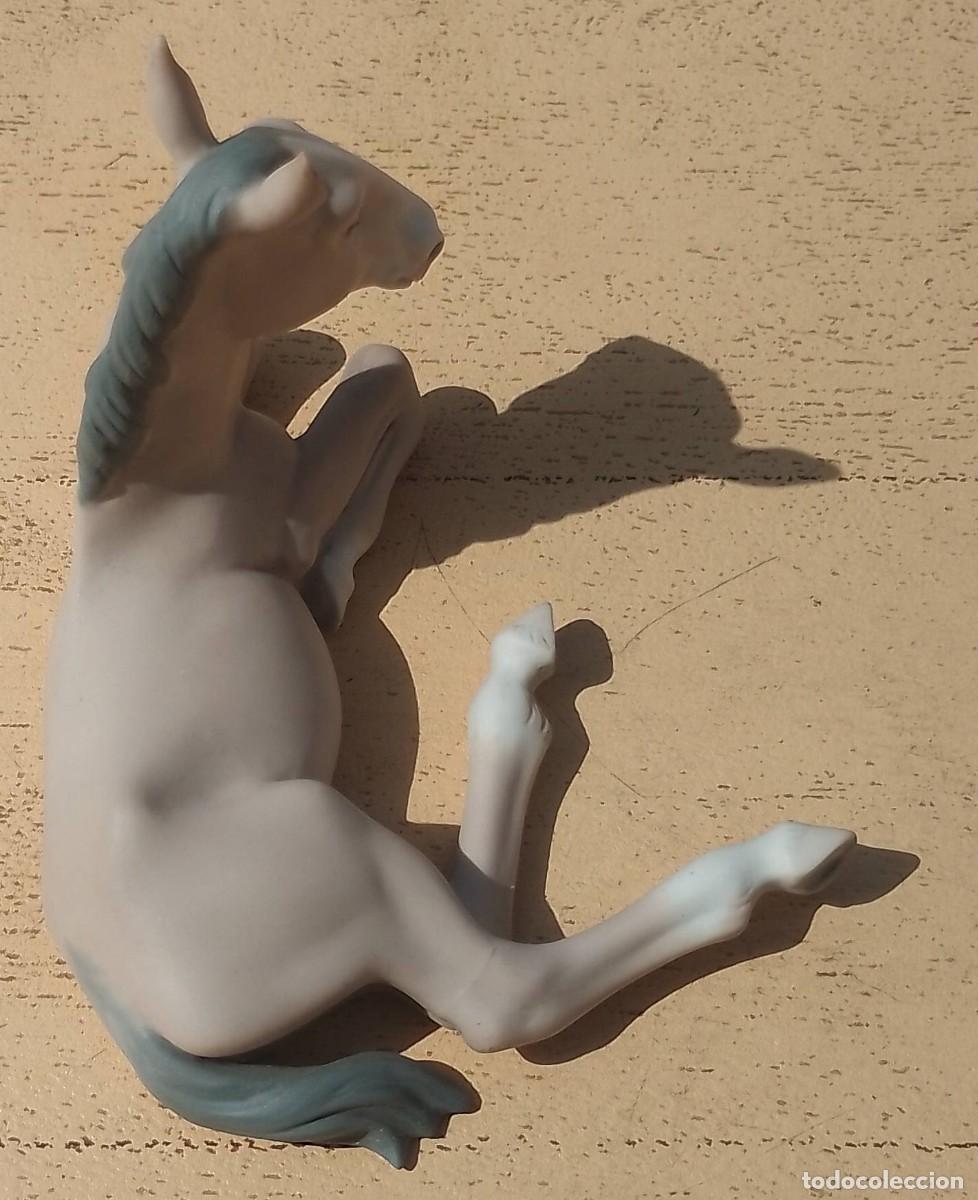 Antig&uuml;edades: Figura Potro Recostado Lladr&ograve; ? - Foto 13
