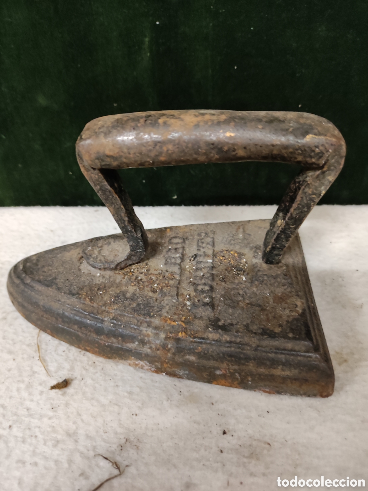 Antig&uuml;edades: Plancha de hierro antigua - Foto 1