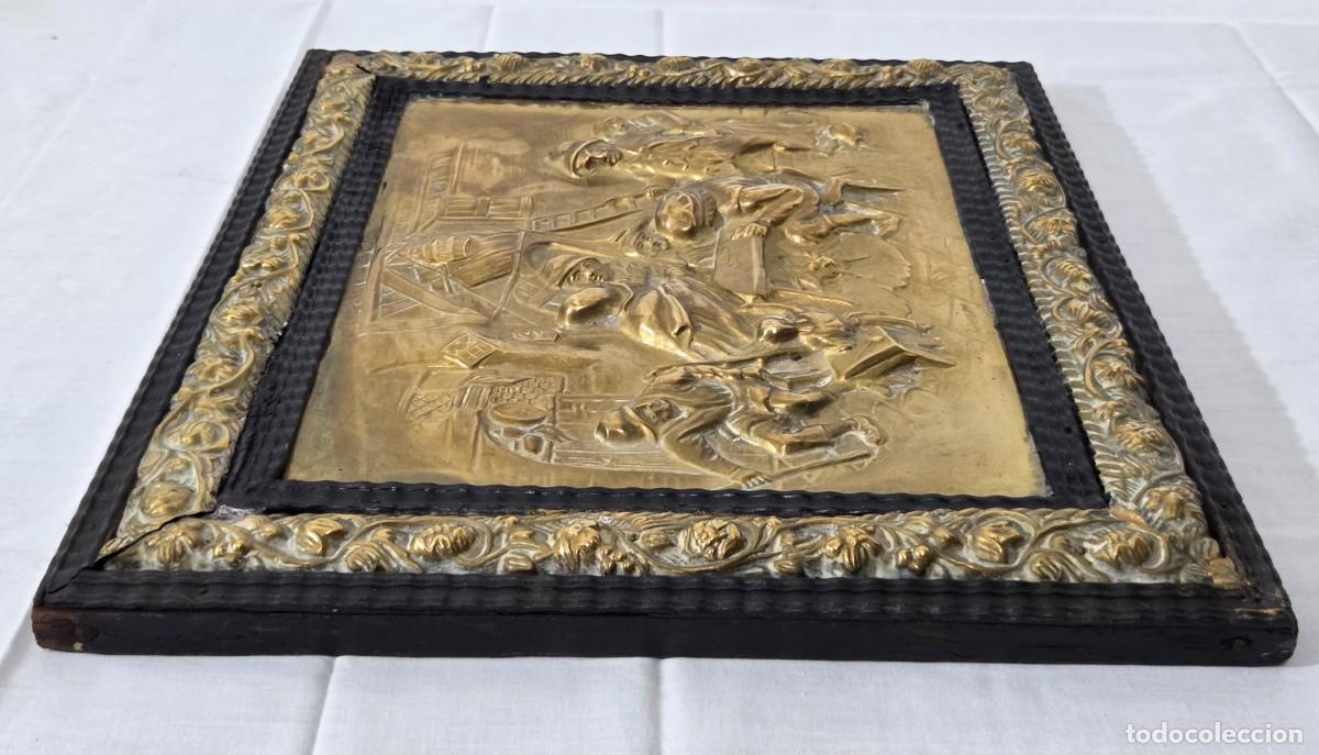 Antig&uuml;edades: Antiguo relieve en laton, Pelea en taberna - Foto 7