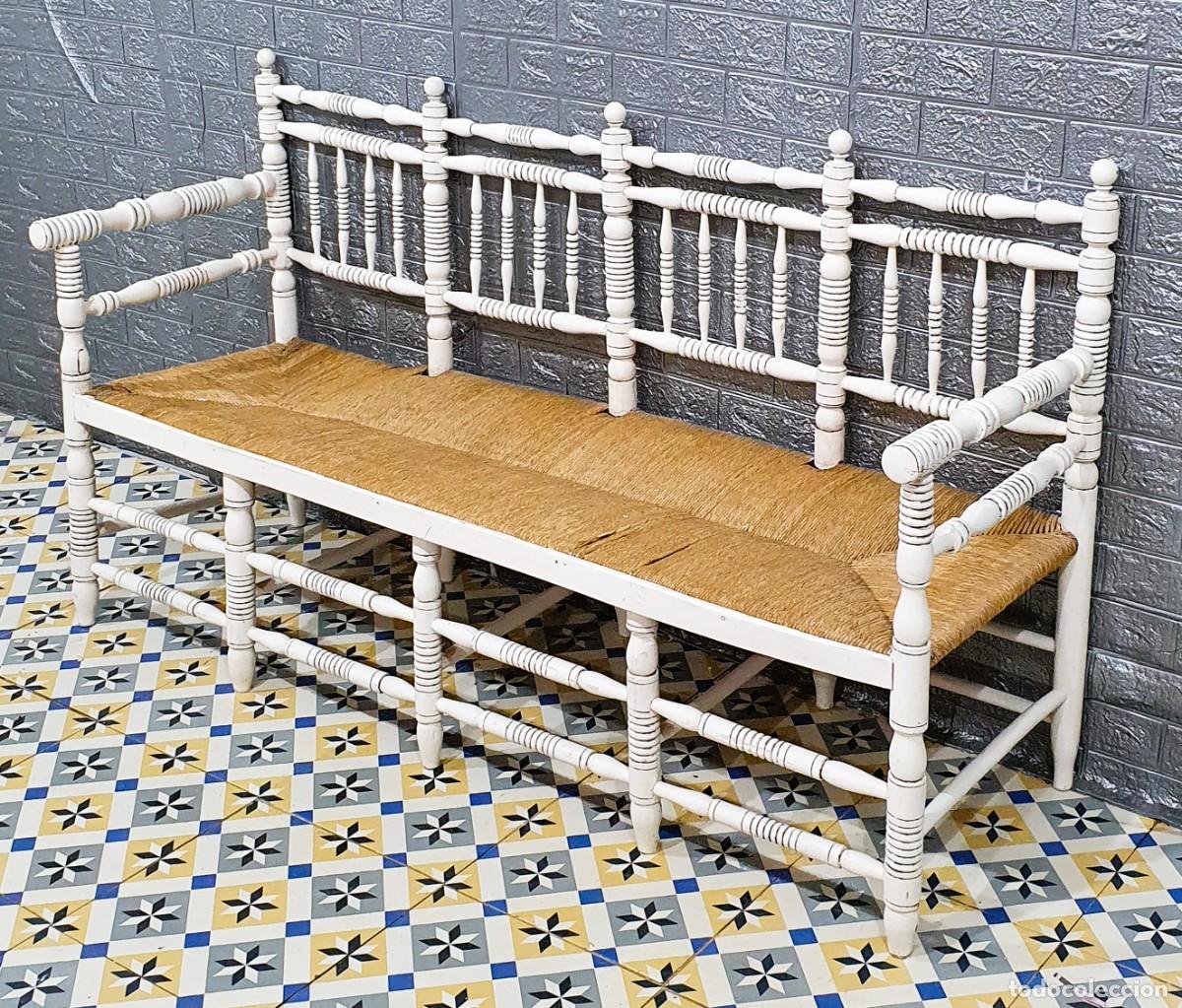 Antig&uuml;edades: Antiguo sof&aacute; de madera con asiento de enea - Foto 3