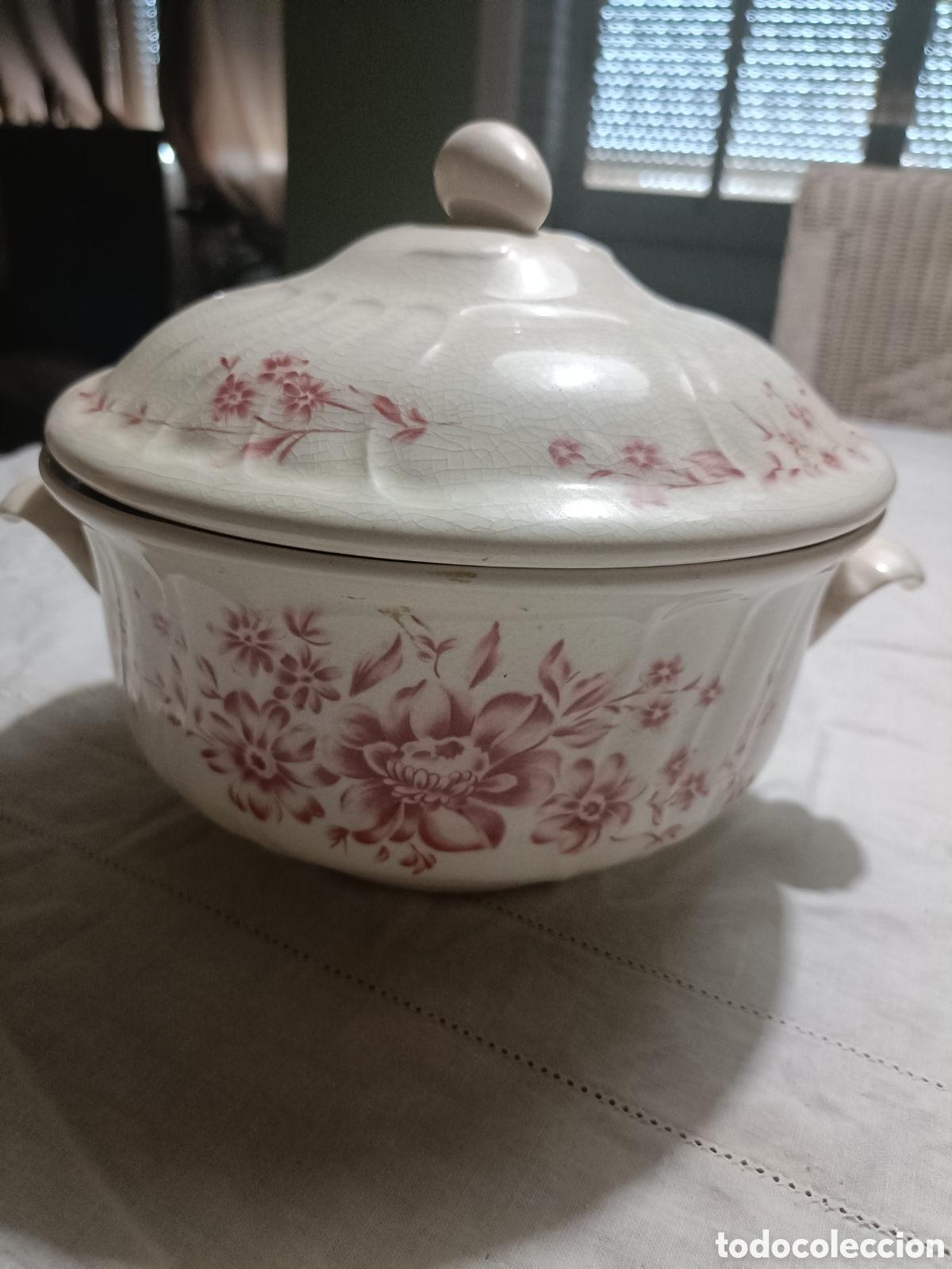 Antig&uuml;edades: Sopera porcelana Sevilla - Foto 2