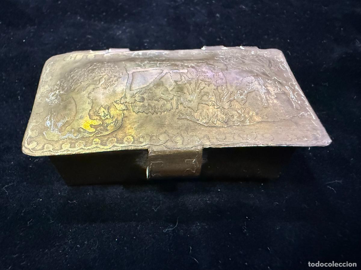 Antiquit&auml;ten: ANTIGUA CAJA PASTILLERO DE METAL - MEDIDA 6X3X2 CM