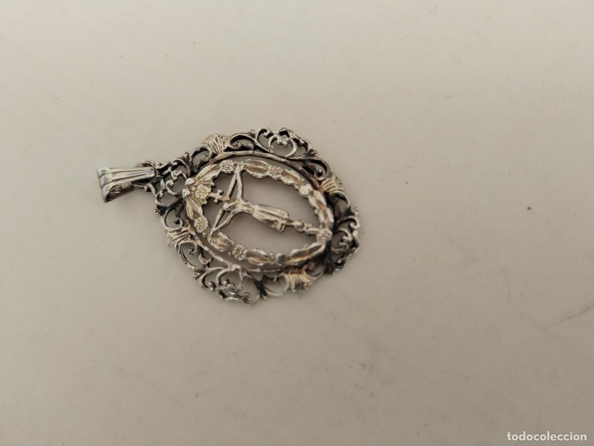Antig&uuml;edades: medalla en plata de ley santisimo cristo - Foto 3
