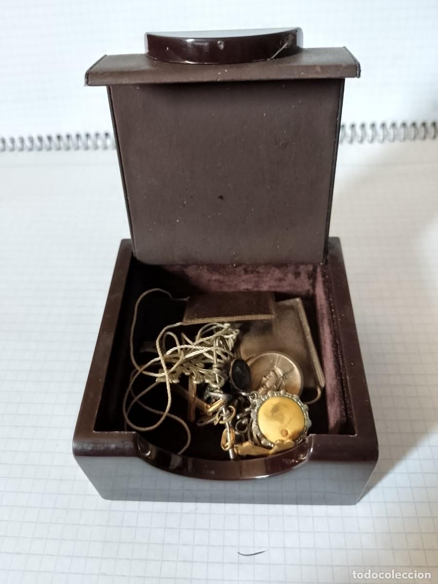 Antig&uuml;edades: Lote de miscel&aacute;nea religiosa - Foto 3