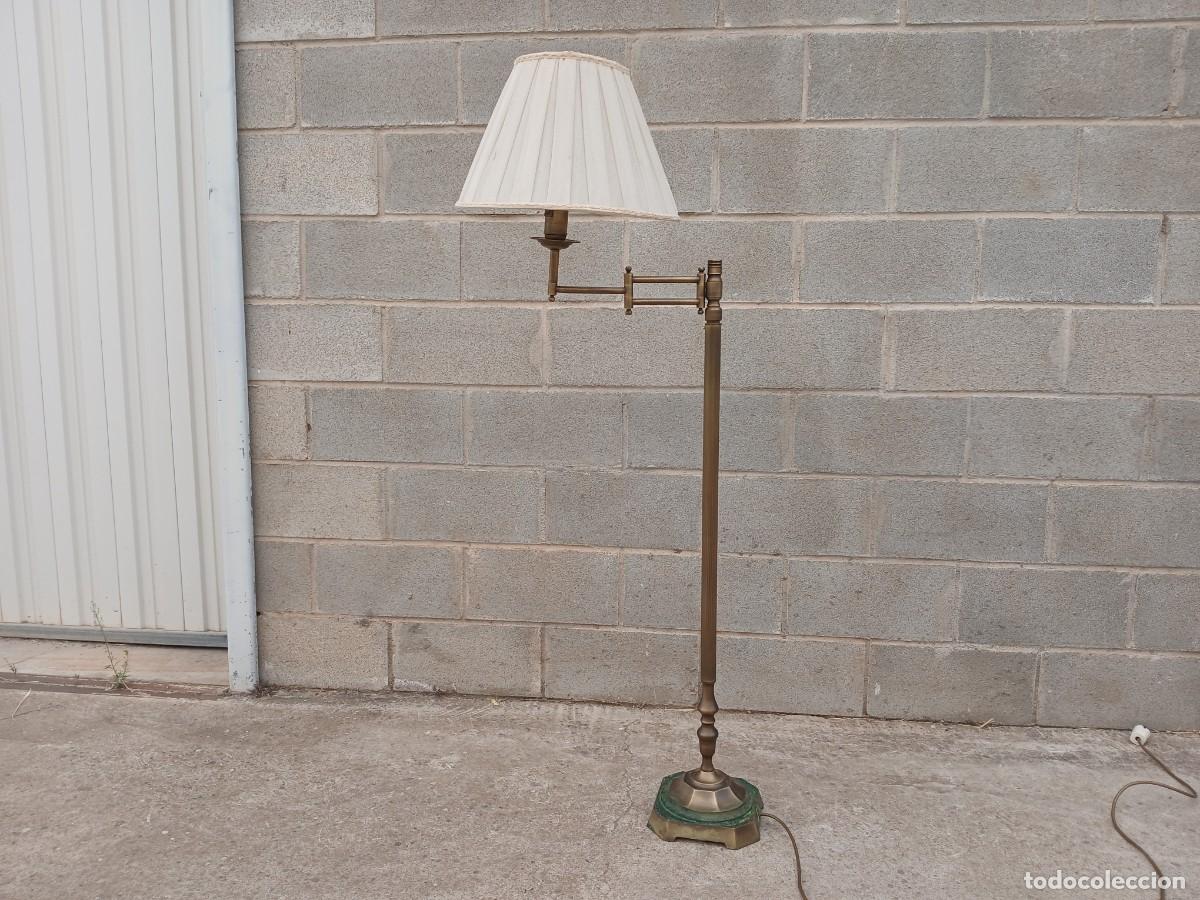 Antig&uuml;edades: L&aacute;mpara de pie antigua bronce estilo ingl&eacute;s. - Foto 1