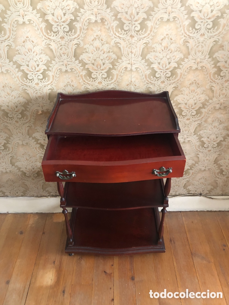 Antig&uuml;edades: Mesa telefonera antigua - Foto 16