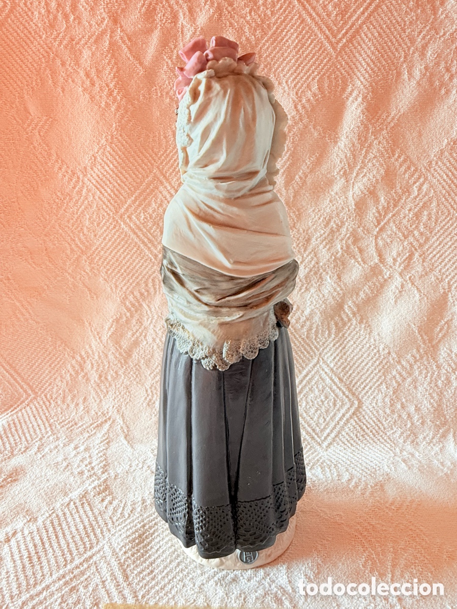 Antig&uuml;edades: Dama goyesca en porcelana Algora - Foto 6