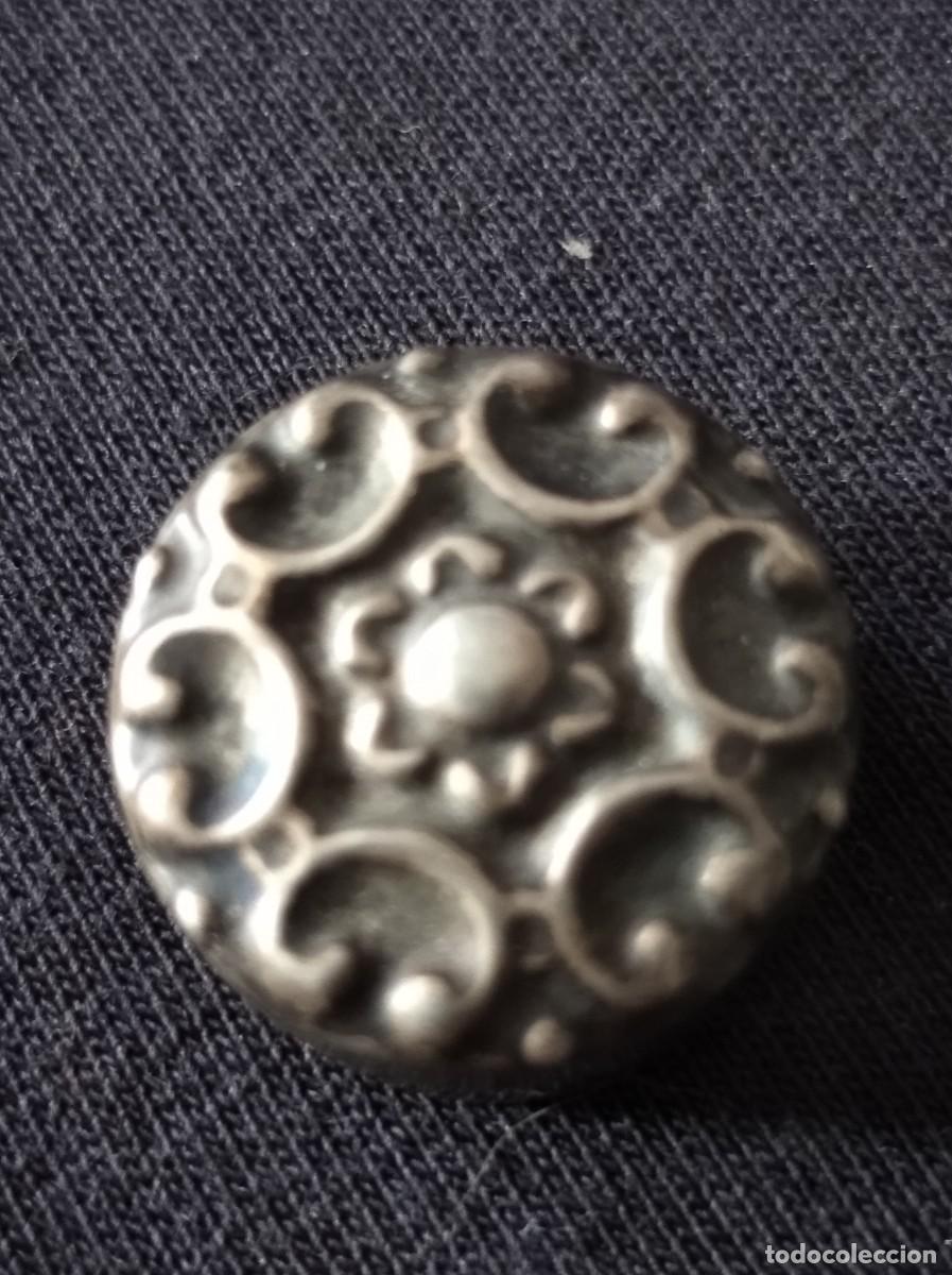 Antig&uuml;edades: Pastillero de plata . - Foto 1