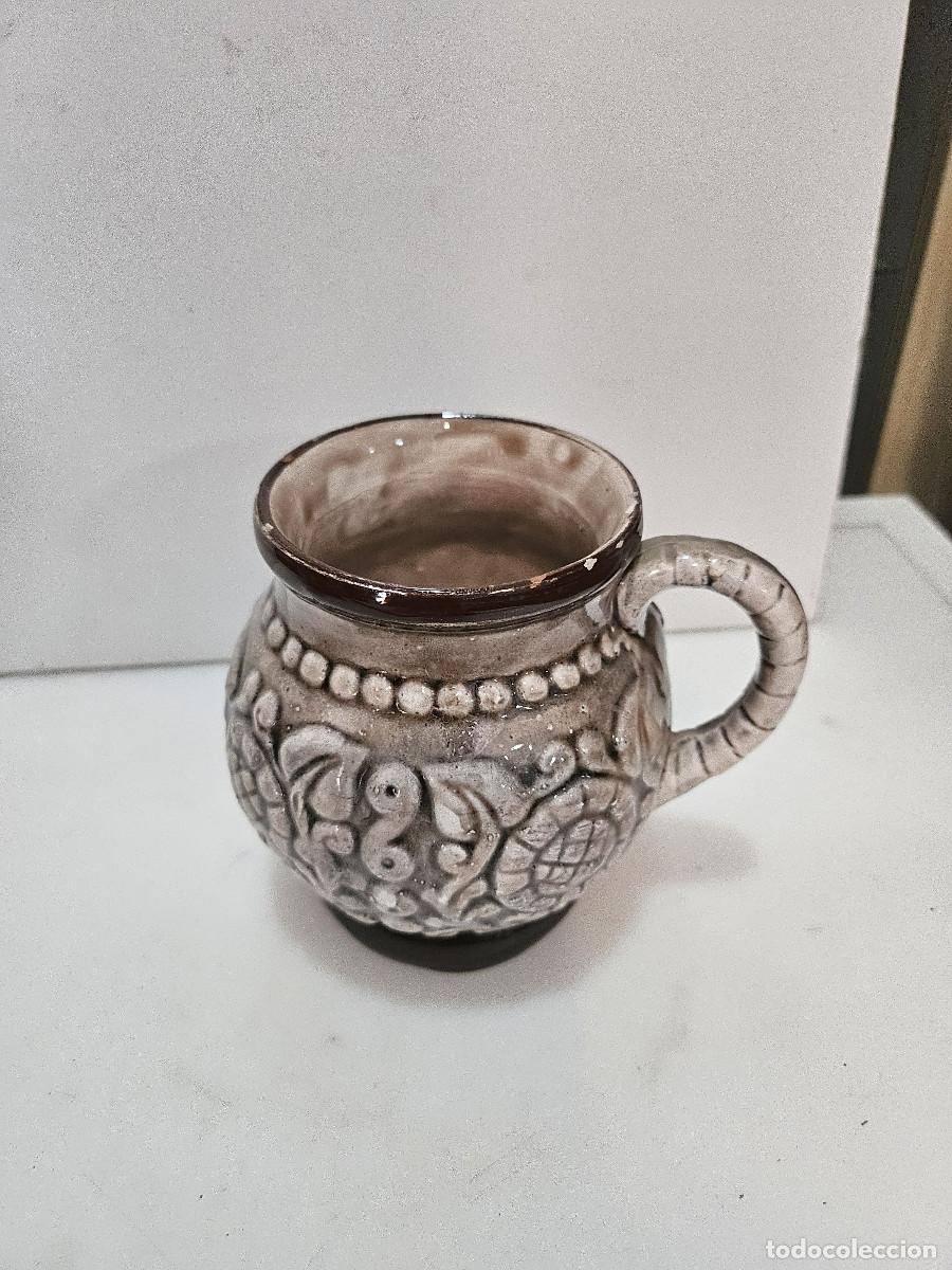 Antig&uuml;edades: jarra de ceramica antigua - Foto 1