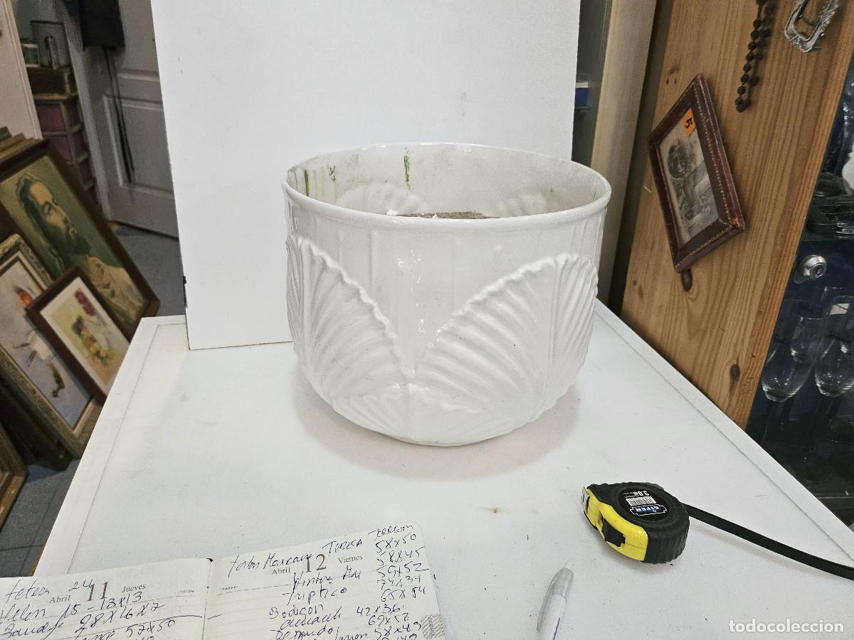 Antig&uuml;edades: macetero de ceramica o centro de mesa - Foto 1