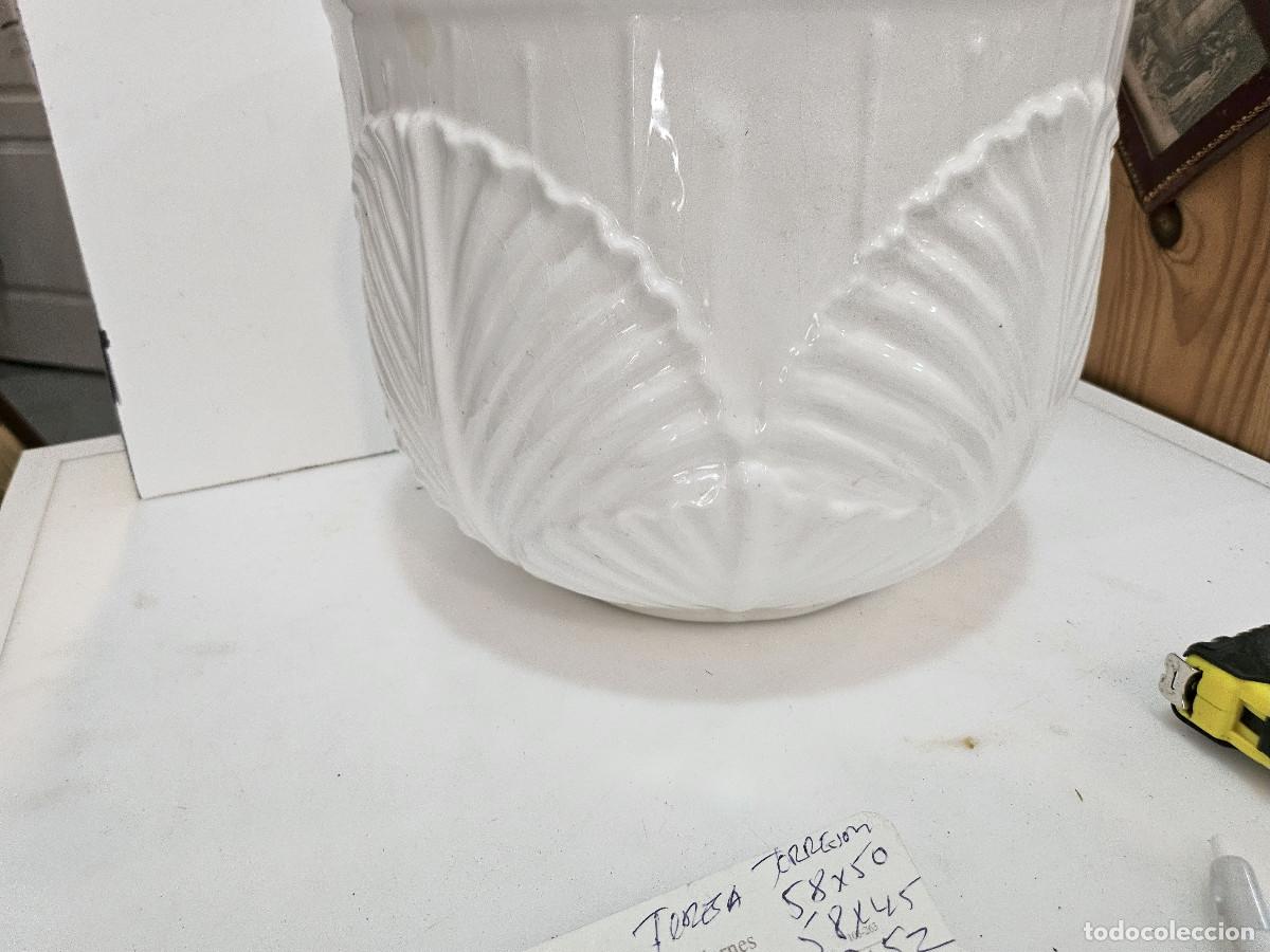 Antig&uuml;edades: macetero de ceramica o centro de mesa - Foto 2