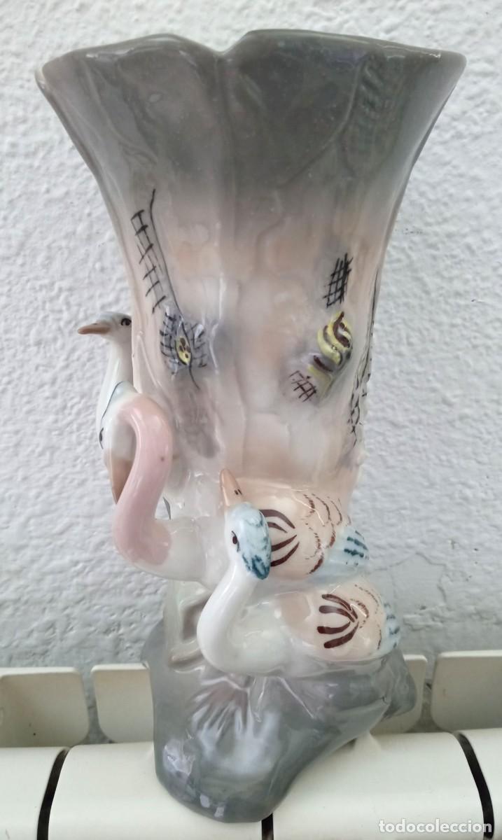 Antig&uuml;edades: Jarr&oacute;n porcelana garzas - Foto 3