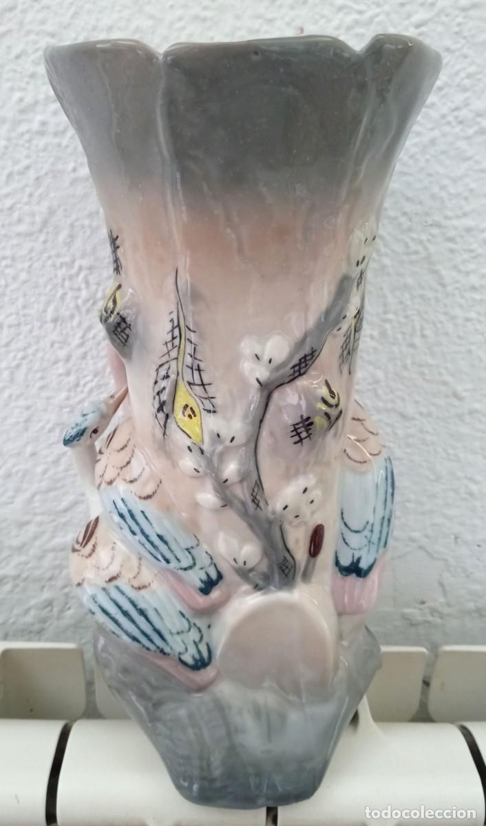 Antig&uuml;edades: Jarr&oacute;n porcelana garzas - Foto 5