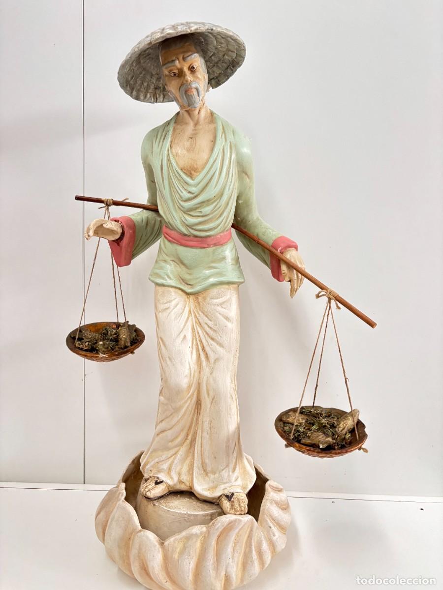 Antig&uuml;edades: FIGURA GRANDE DE CERAMICA PESCADOR CHINO