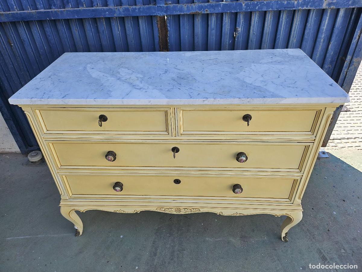 Antig&uuml;edades: comoda de madera color marfil - Foto 1